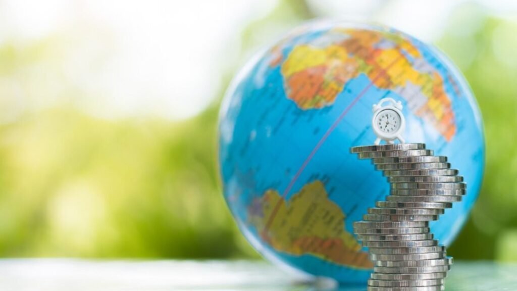 Who’s Leading the Charge The Global Ripple Effects of Interest Rate Hikes