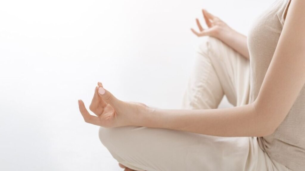 The Benefits of Yoga: Practical Tips for Getting Started with Yoga