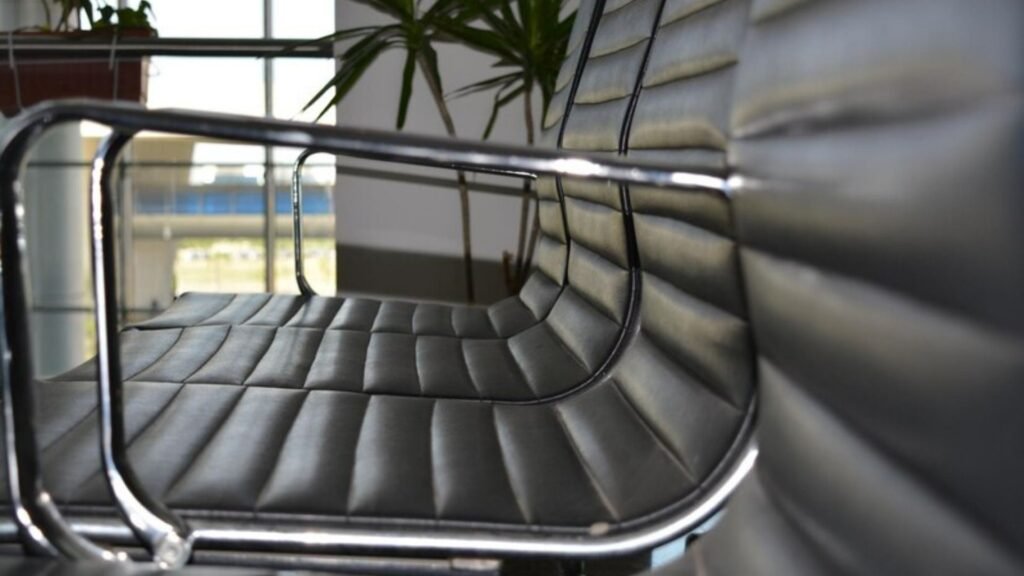 Why Built In Seating The Rest of The Decor