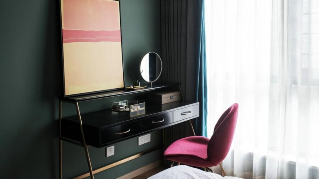 Elevate Your Bedroom Style: Buying Tips for Plush Armchairs