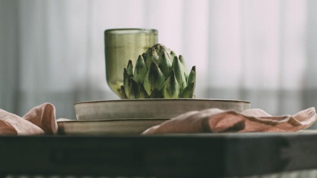 Styling a Minimalist Coffee: The Glass Coffee Table Imparts