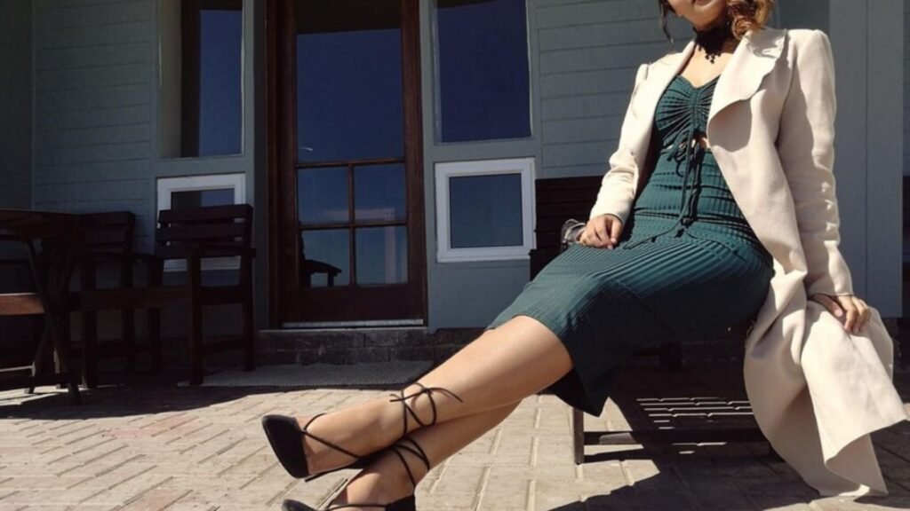 How to put green and navy blue together