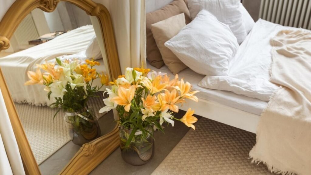 Unique Ways to Style a Pattern-Focused Vintage Bedroom