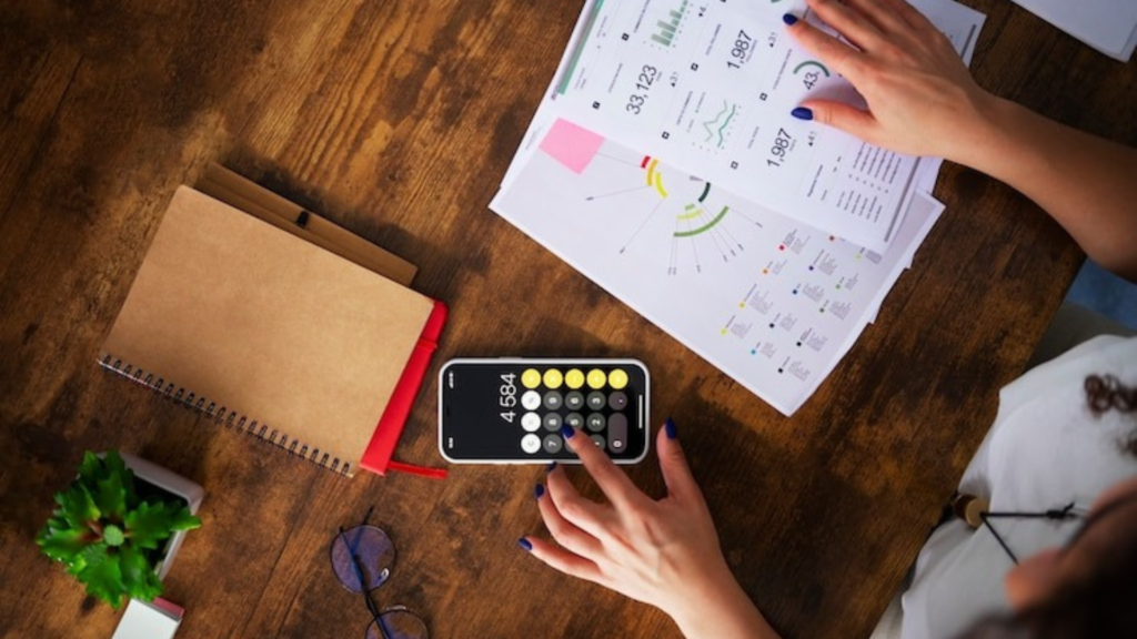 First tell investors a captivating storyÂ