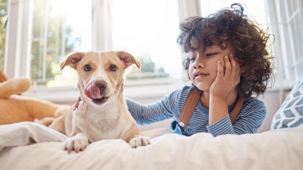 How can pet allergen components help with allergy treatment?